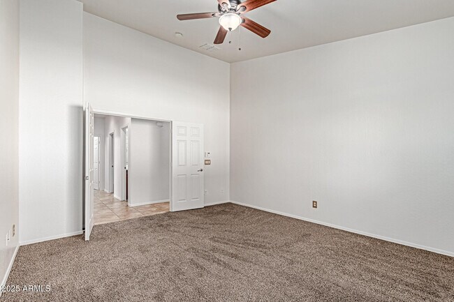 Building Photo - 7341 N 72nd Ave