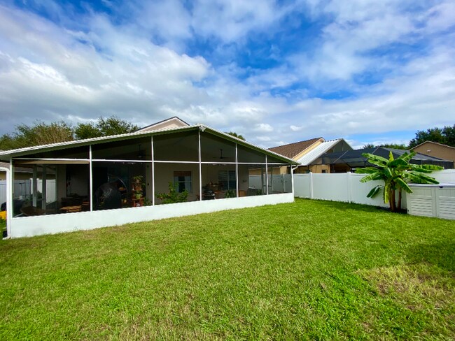 Building Photo - 10121 Somersby Dr