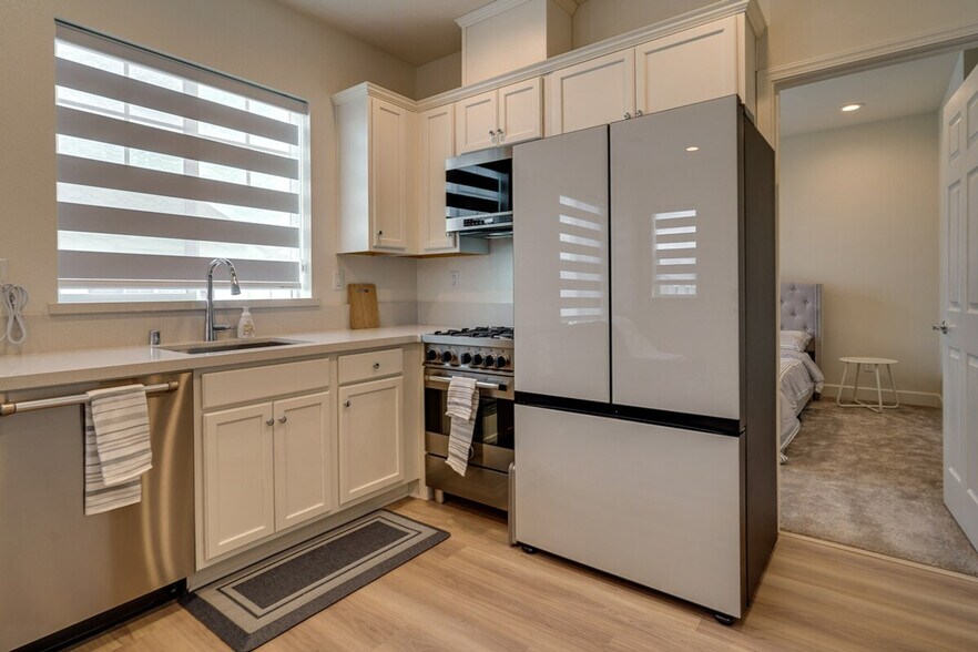 Building Photo - 3023 Neil Jerome Dr