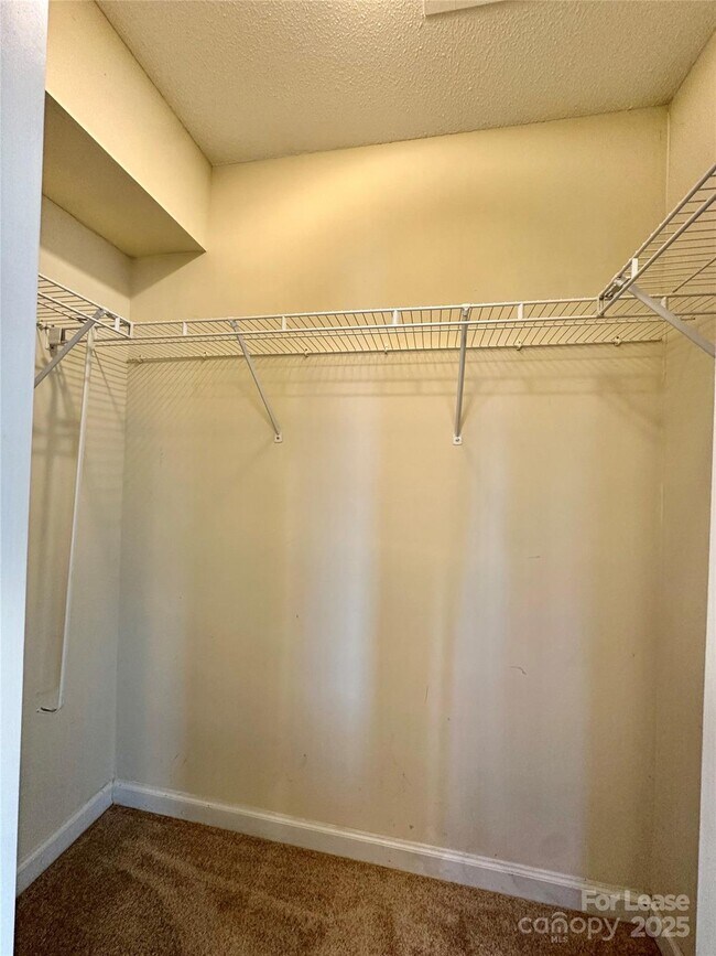 Building Photo - 2063 Eaton Rd