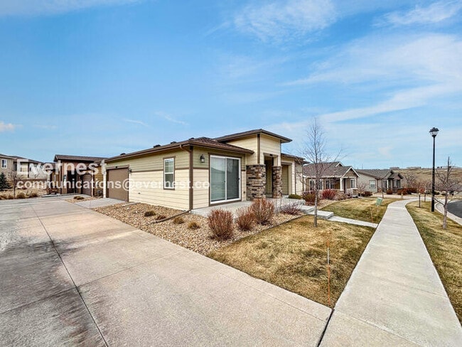 Building Photo - 10811 N Montane Dr