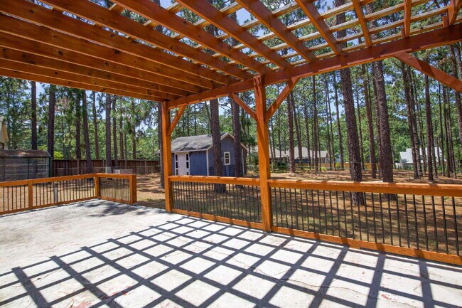 Building Photo - Retro Ranch only minutes from downtown Sou...