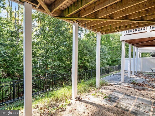 Building Photo - 1221 Orchid Rd