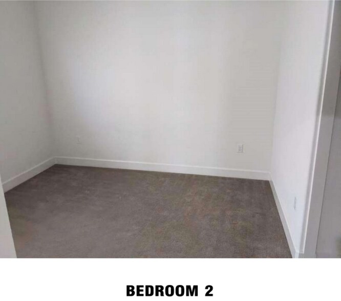 Building Photo - 8559 Dunes Way