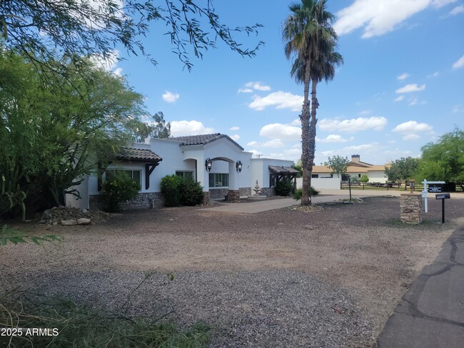 Building Photo - 12210 N 67th St