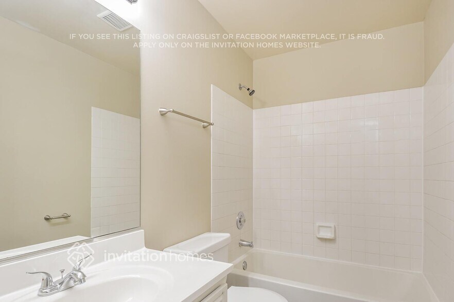 Building Photo - 290 S Annandale Dr