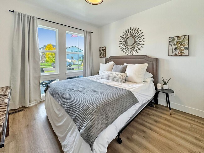 Building Photo - Luxury 5-Bed, 4.5-Bath in Dry Creek Ranch, Minutes to Boise & Eagle