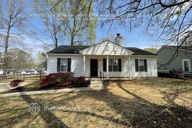 Building Photo - 1409 Ridgewood Dr