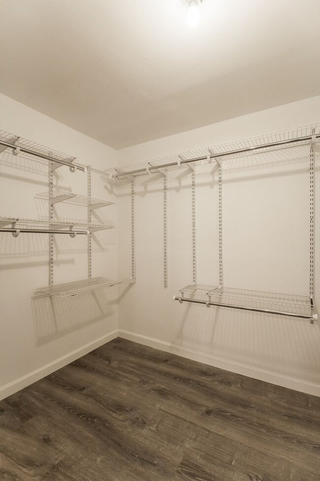 Building Photo - 2242 Zumbehl Rd