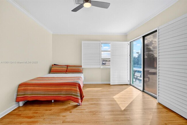 Building Photo - 2910 N Flagler Dr