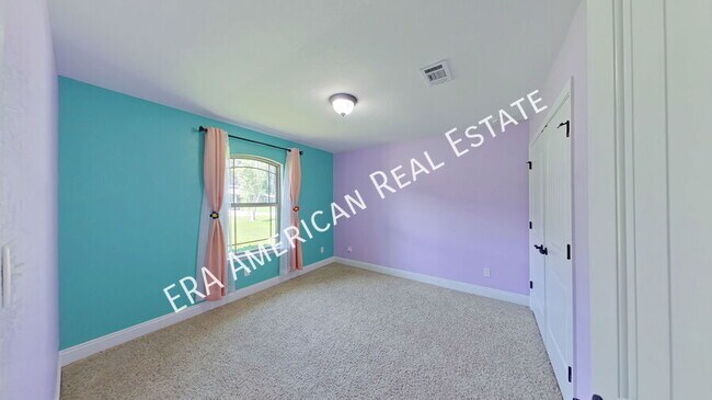 Building Photo - 8756 El Paseo St