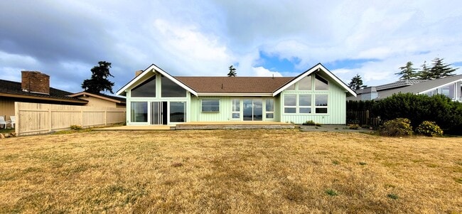 Building Photo - 5507 Haida Way