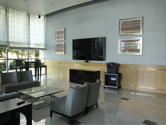 Building Photo - UNFURNISHED Turnberry Towers East-Phenomenal Upscale 1 Bdrm/1.5 Bath Condo on 17th Floor!