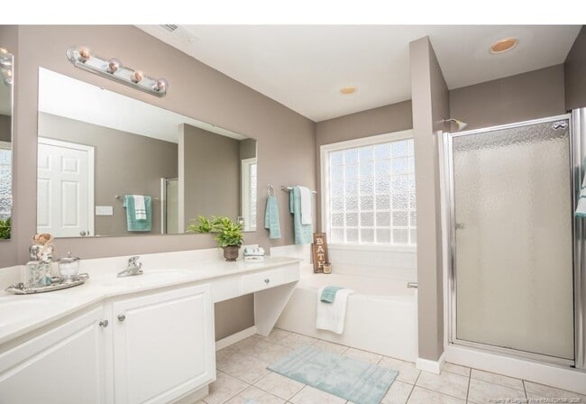 Building Photo - 2935 Highplains Dr