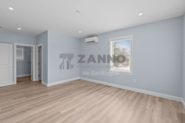 Building Photo - 24 Vernon Ave