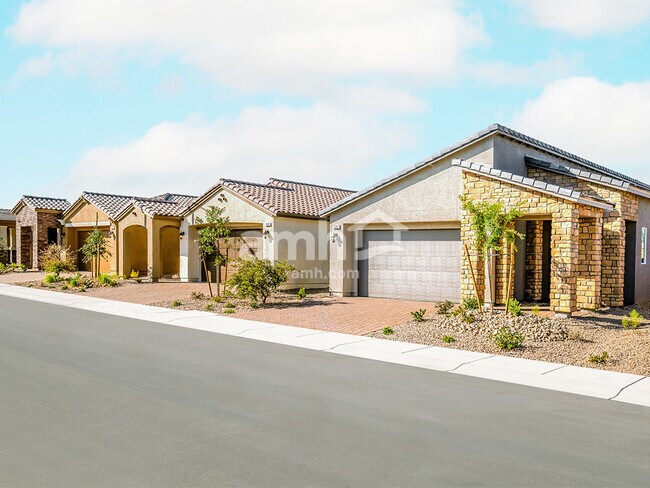 Building Photo - 889 English Primrose St