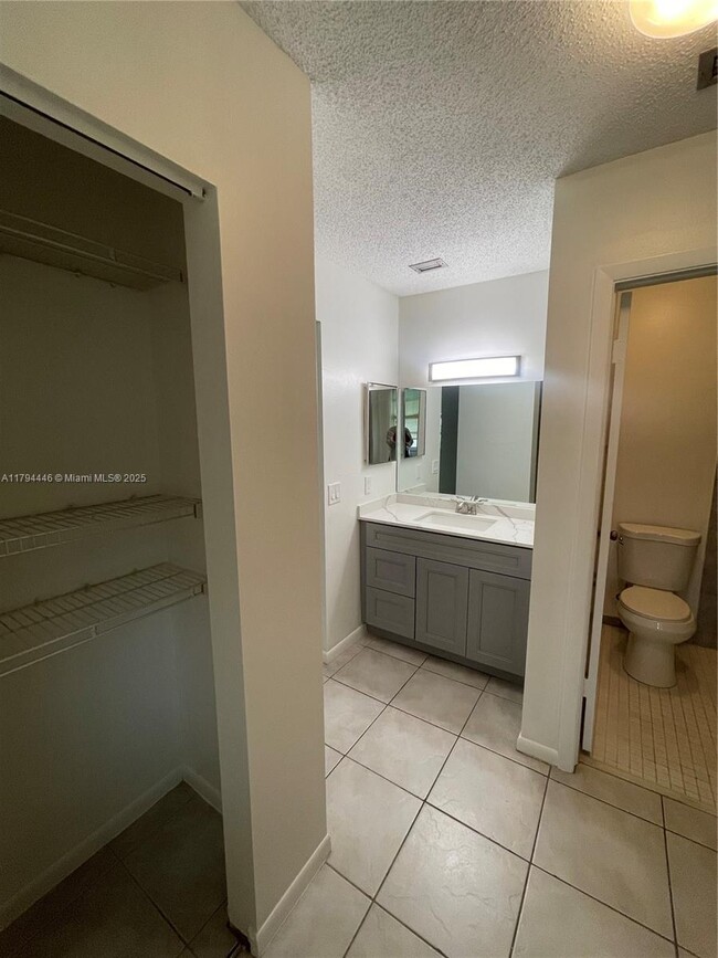 Building Photo - 12370 SW 52nd Pl