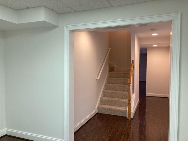 Building Photo - 912 Tarry Post Ct