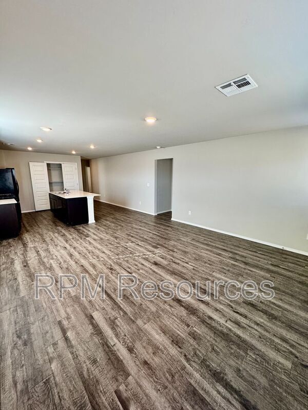 Building Photo - 12013 SW 31st St