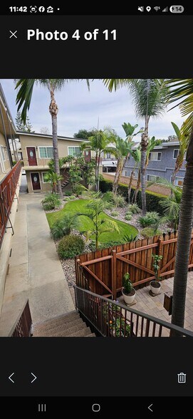 Courtyard view - 276 S Sierra Madre Blvd