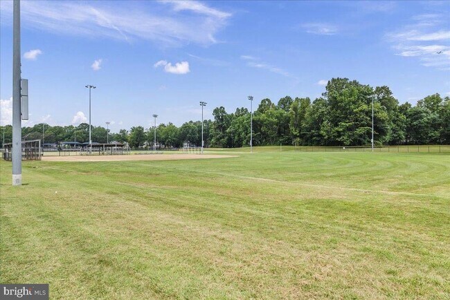 Building Photo - 15605 Everglade Ln