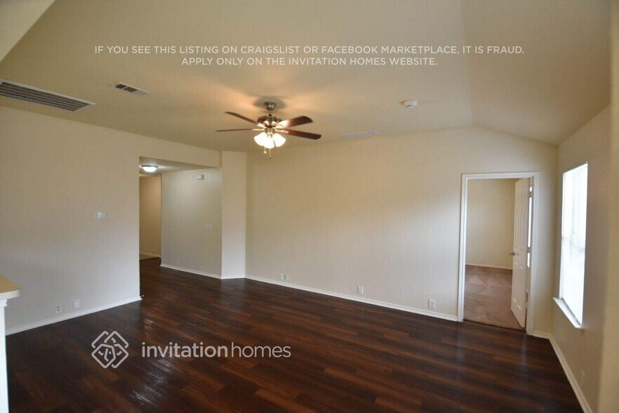 Building Photo - 1805 White Feather Ln