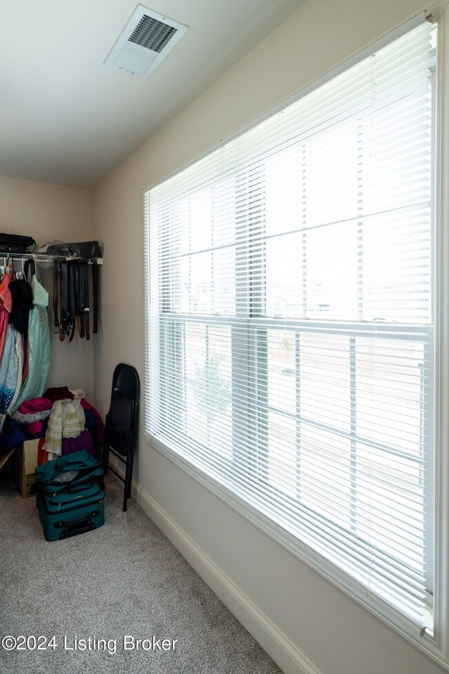 Building Photo - 213 Belden Trl
