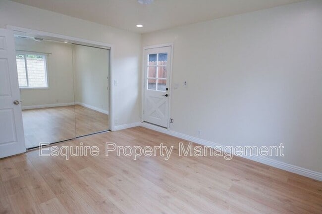 Building Photo - 2177 James Ave