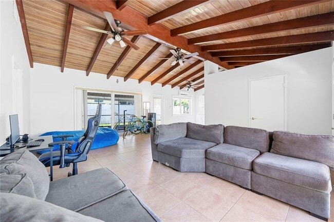 Building Photo - 4511 Sea Grape Dr
