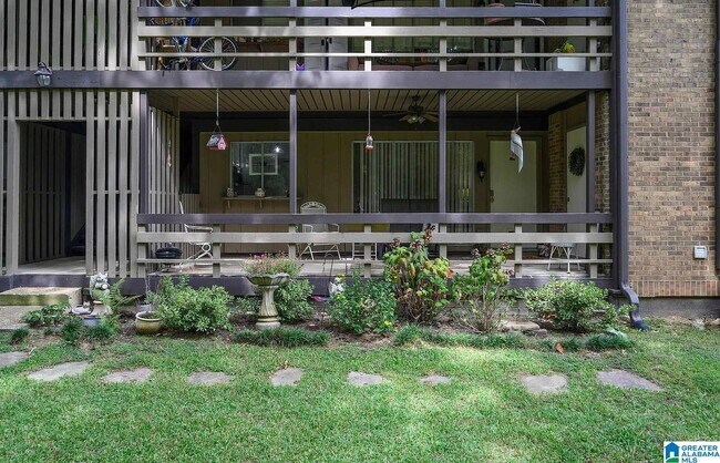 Building Photo - 3101 Lorna Rd