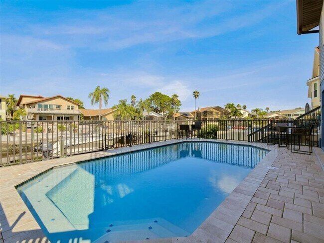Building Photo - 6241 Bayside Dr