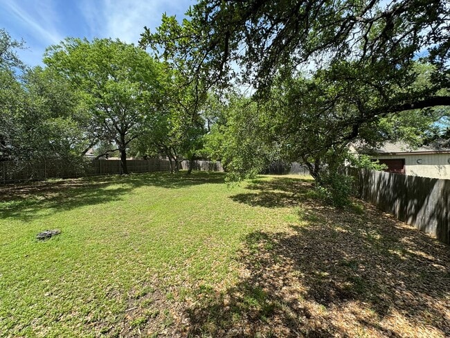 Building Photo - Beautiful 2 Story 4 Bdrm 2.5 Bath With a Loft