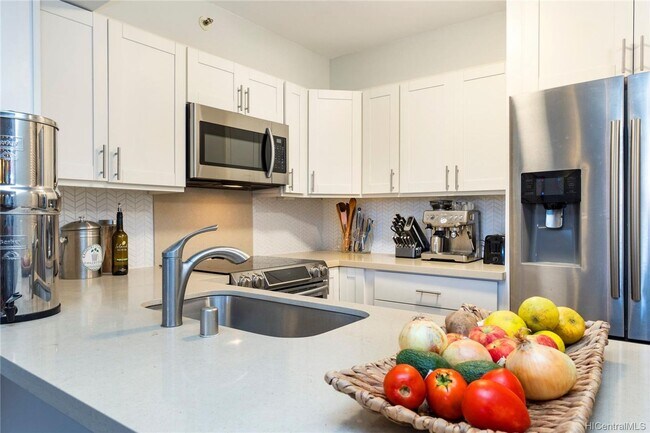 Building Photo - Kakaako 1/1/1 in "One Waterfront"