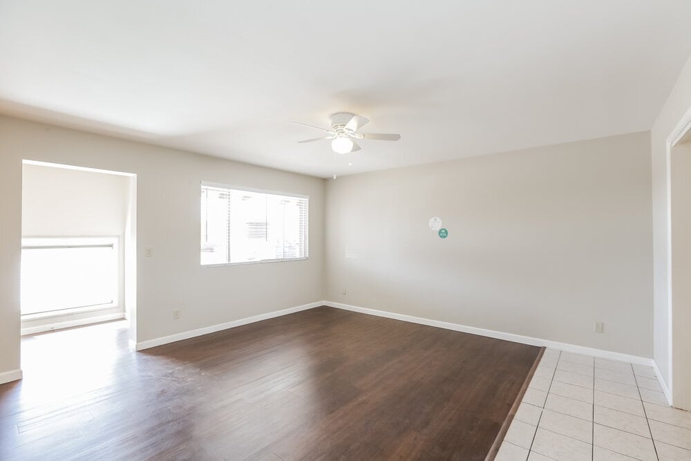 Building Photo - 1544 E Clover