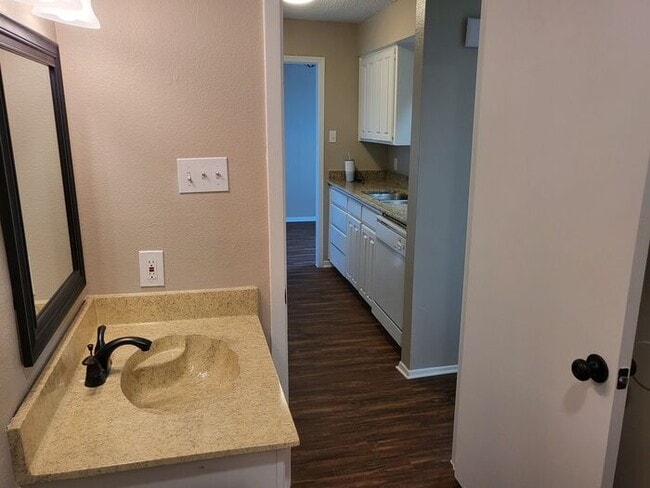 Building Photo - 809 Treadwell Ct