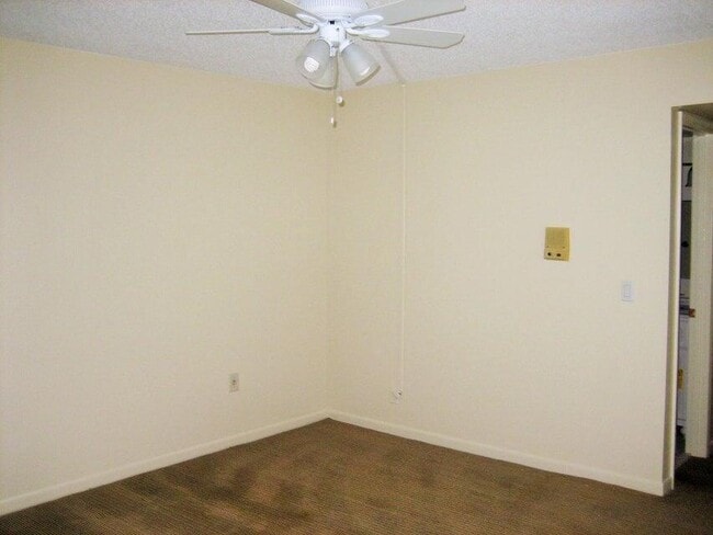 Building Photo - 3216 Spanish Wells Dr