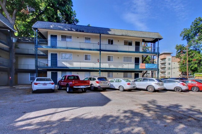 Building Photo - 1725 Toomey Rd