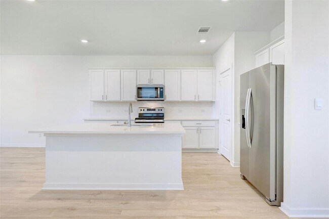 Building Photo - 2301 Wallin Bradley Dr