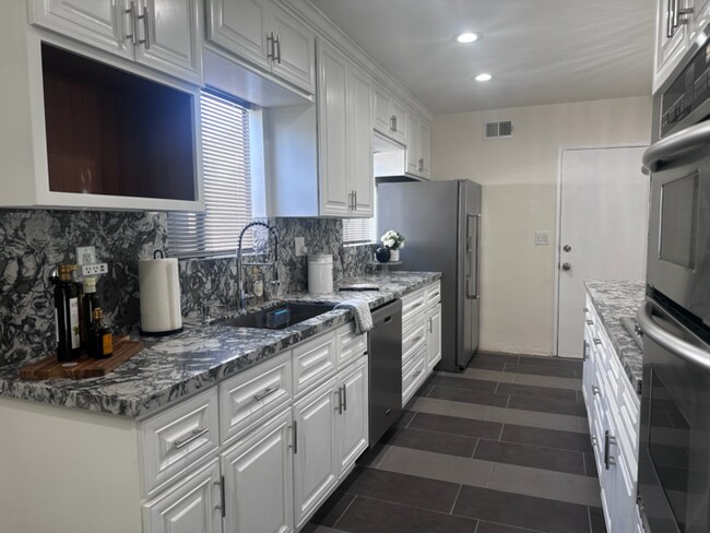 Building Photo - Finally A Home that Adapts to Your Lifestyle