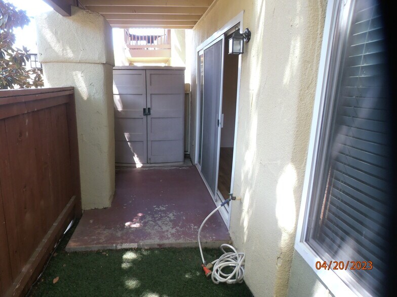 Building Photo - 2881 Huntington Blvd