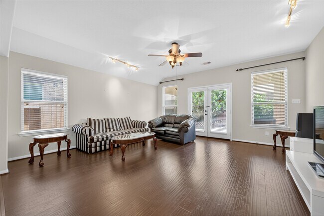 Building Photo - 15918 Keystone Ridge Ln