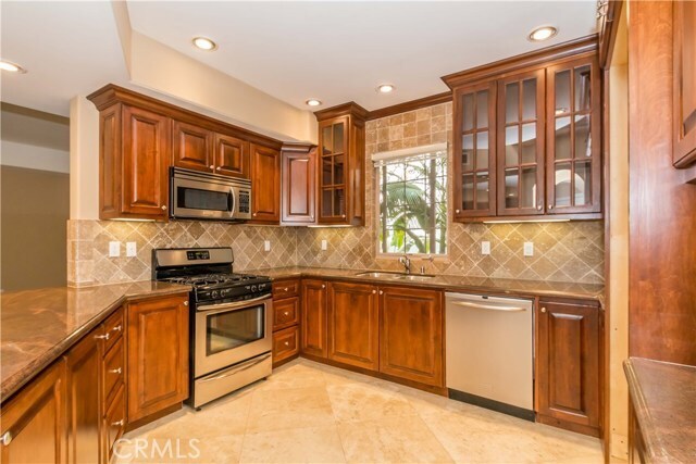 Building Photo - 4551 Coldwater Canyon Ave