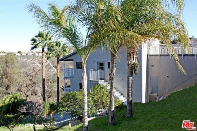 Building Photo - 11615 Grande Vista Dr