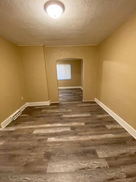 Building Photo - 653 Seagirt St