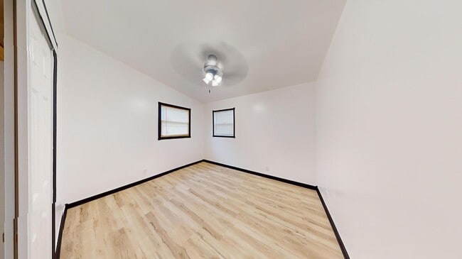 Building Photo - 737 E 47th Ave