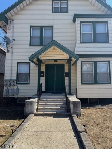 Building Photo - 284 Seymour Ave