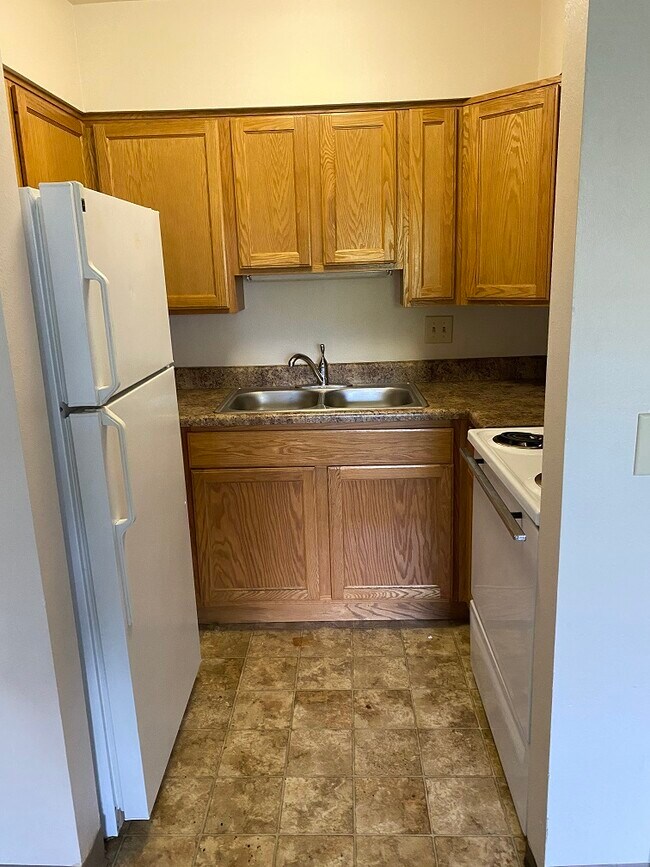 Building Photo - Wittwer