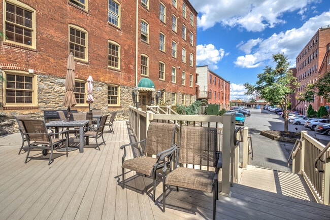 Building Photo - 247 N Shippen St