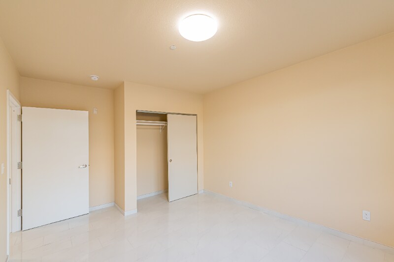Building Photo - 317 Lester Ave