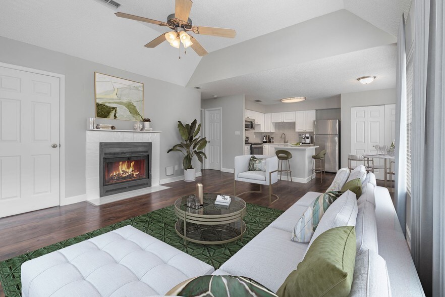 Twin Lakes Palm Harbor, FL Apartment Finder